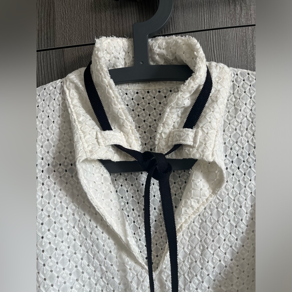 Jax’n’Joe beautiful broidery blouse (Quebec designer)